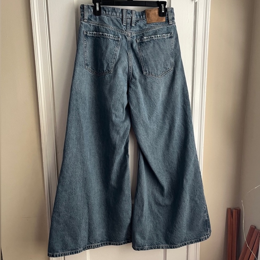 NEW! Banana Republic High-Rise Wide-Leg Lightweight Palazzo Jeans - Multiple 🩷 - Picture 9 of 9